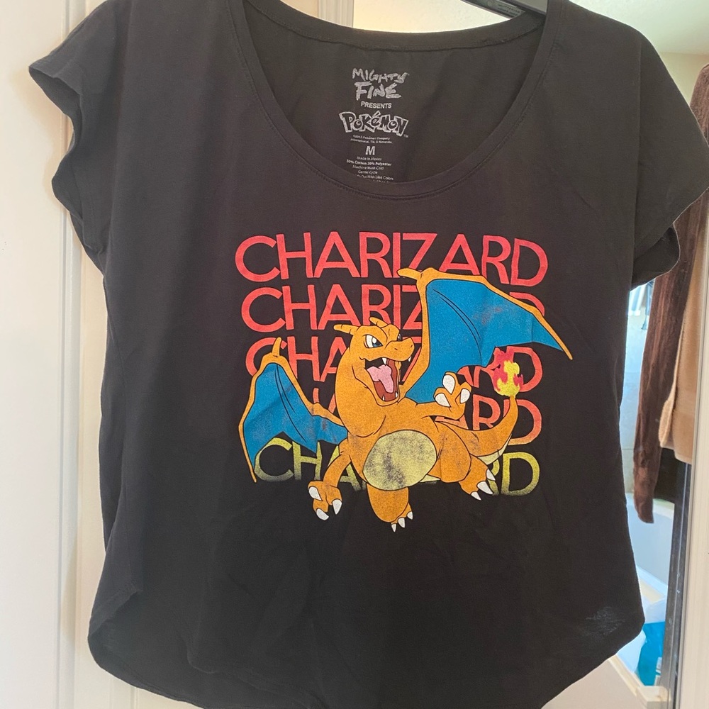 Pokemon Charizard Tshirt